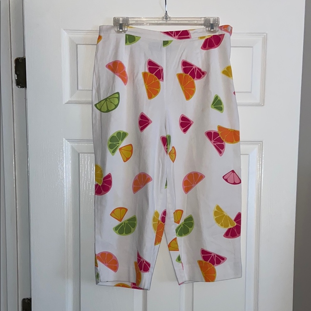 Colorful Citrus Print Capri Pants